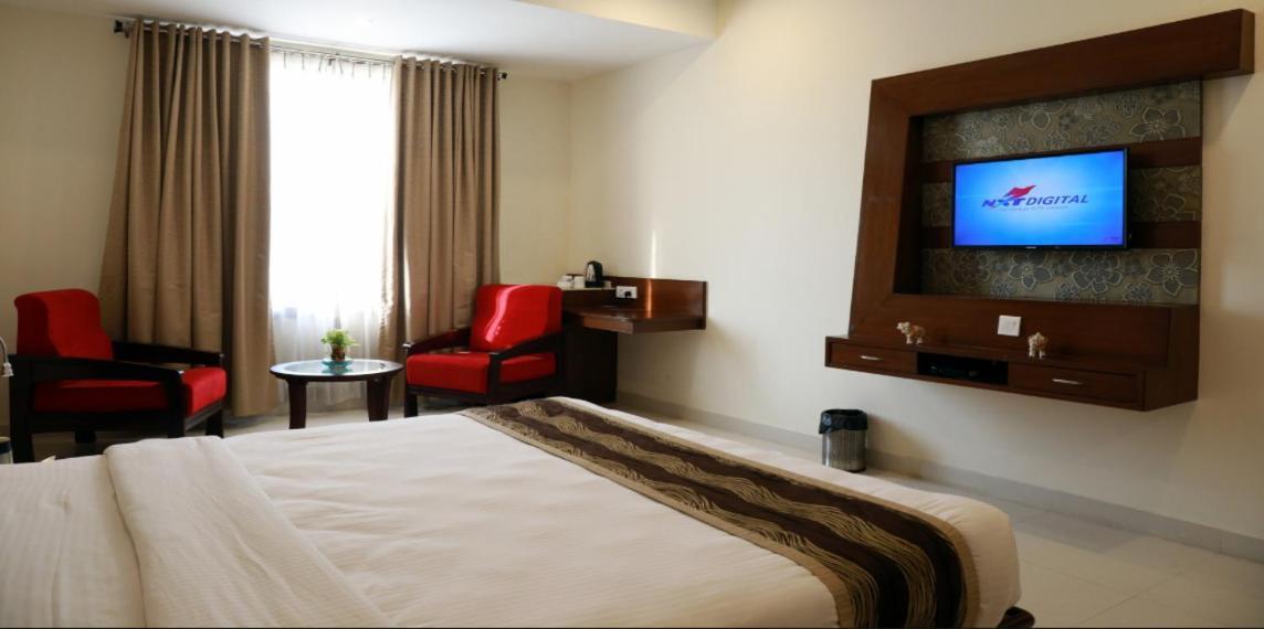 Admire Inn By Tgi Udaipur Exterior foto